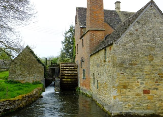 A waterwheel in one of the villages we walked through
