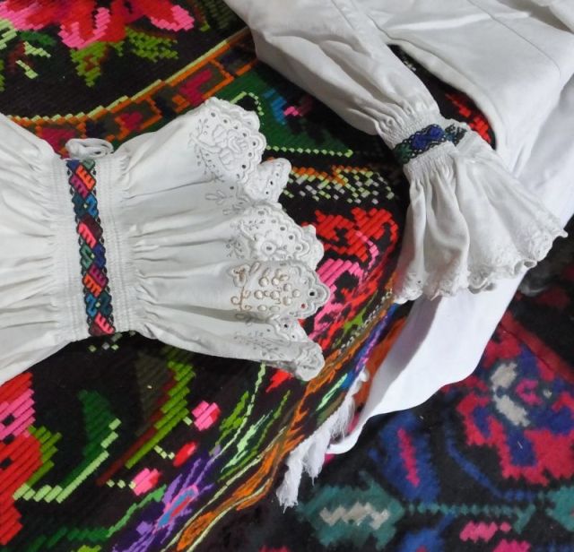 Beautiful hand embroidery done by the woman