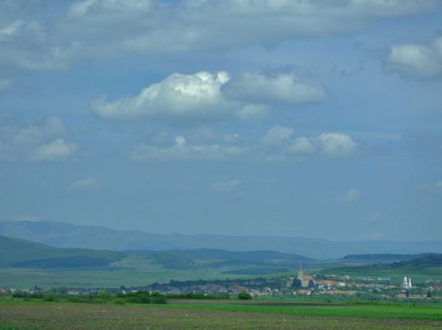 The landscape is changing as we travel into Translvania from Bucovina