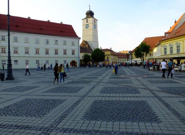 One of Sibius' city squares