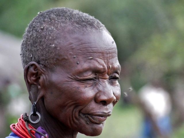 The elder that rebuked the posing girls