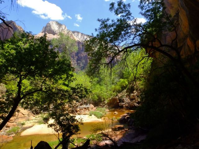 The lower Emerald Pool