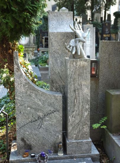 A very modern grave stone