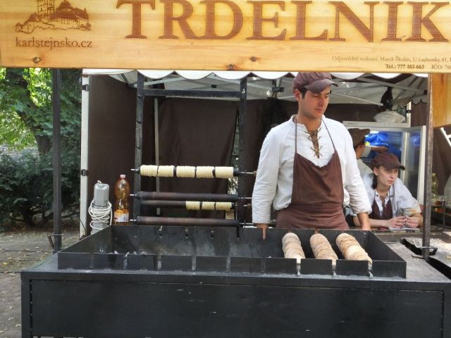 Making the delicious Trdelnik.