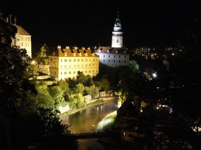 The castle complex lit up.