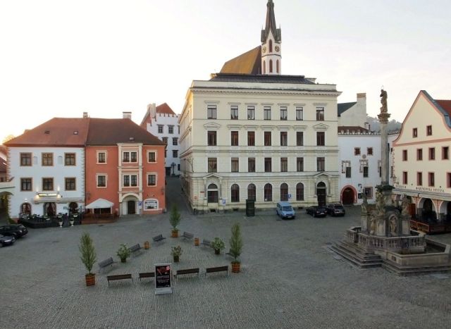 The town square early Sunday morning. Taken from our hotel window