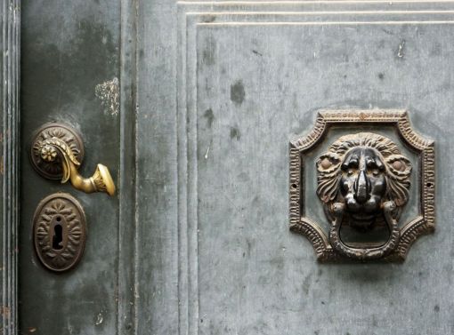 Another cool door handle and door knocker