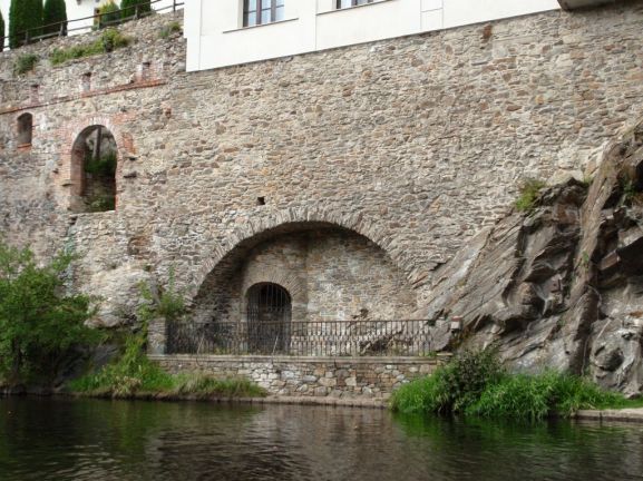 Cool rounded door in the rock wall